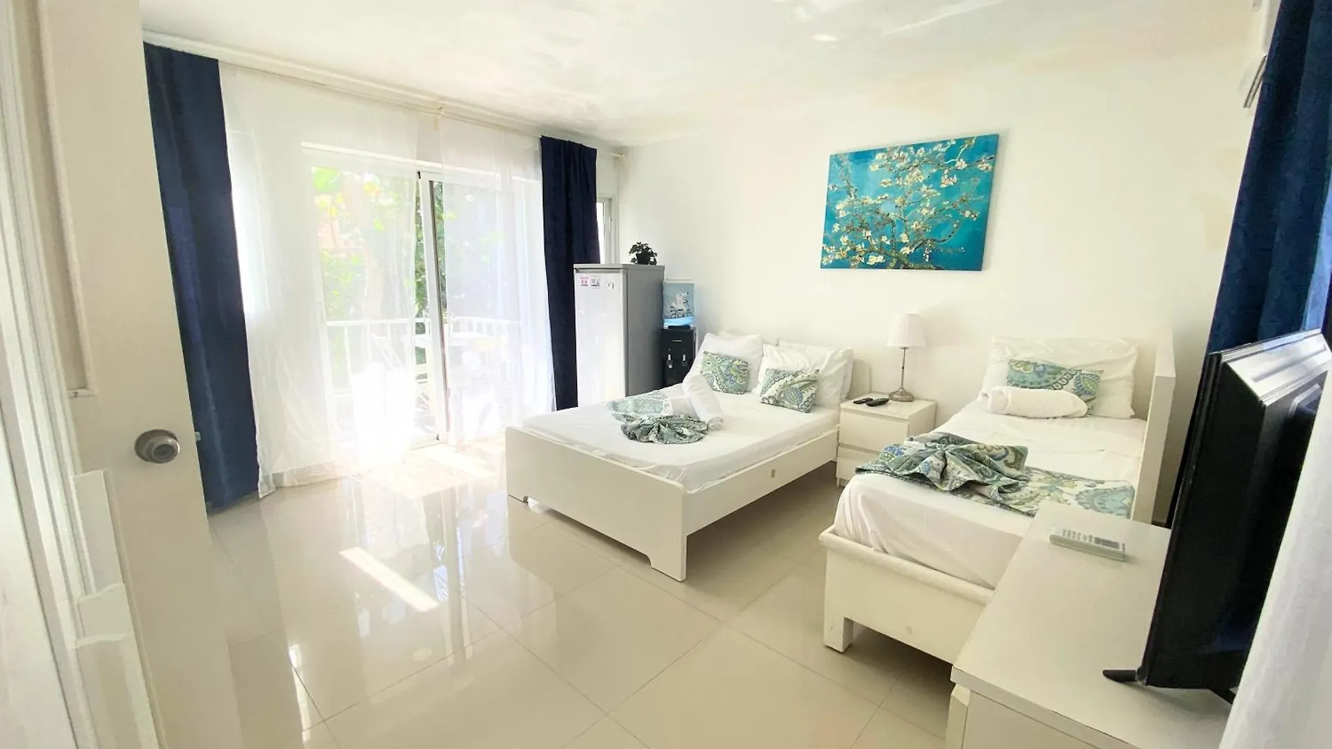 Playa Paradise Studios - Beach Club & Pool Punta Cana